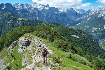 Les Alpes albanaises, au pays des aigles