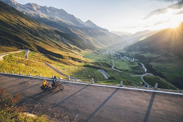 Voyage Sur les traces du Glacier Express en VTT 