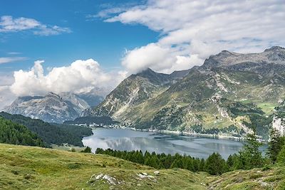 Lac de la Haute Engadine, entre Saint Moritz et Maloja - Suisse