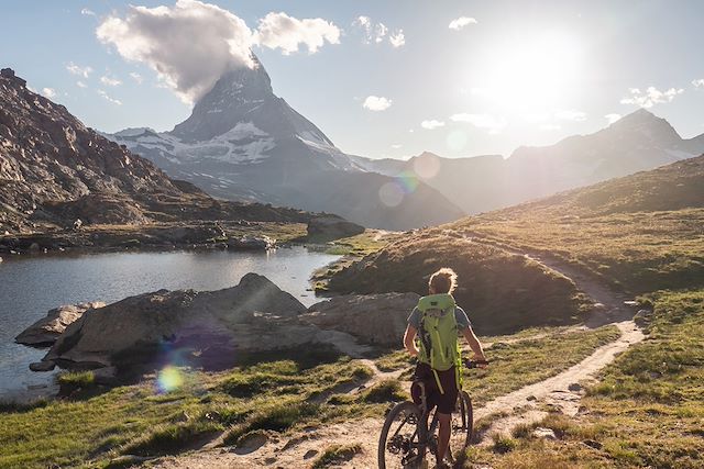 Voyage Sur les traces du Glacier Express en VTT 