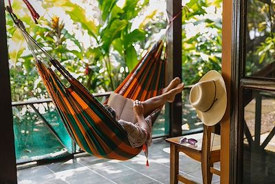 Détente dans un hamac au Costa Rica