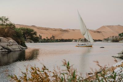 Felouque sur le Nil au coucher du soleil - Egypte