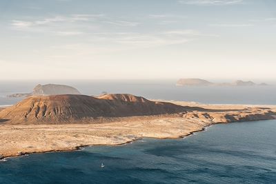 Vue sur l'île de la Graciosa depuis Mirador del Rio - Lanzarote - Iles Canaries - Espagne