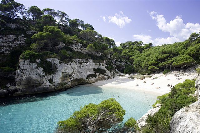 Voyage Minorque, belles calanques méditerranéennes