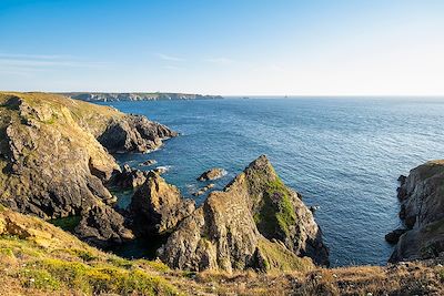 La Pointe du Van et la Pointe du Raz en fond - Finistère - Bretagne - France