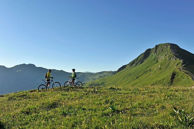 Voyage Gravel au cœur des volcans d'Auvergne