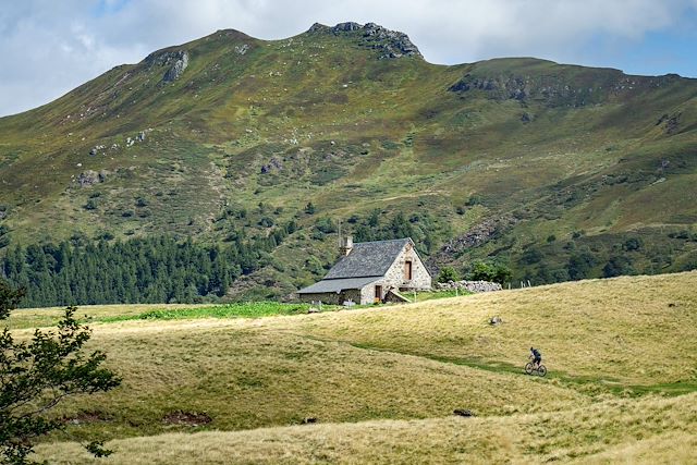 Voyage Gravel au cœur des volcans d'Auvergne