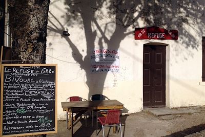 Le refuge - Gare de Vizzavona - Sur le chemin de GR20 - Corse - France