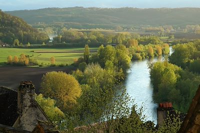 Vue sur la vallée de la Dordogne - France