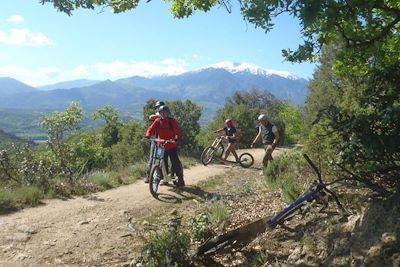 Descente en trottinette en famille - Pyrénées Orientales - France