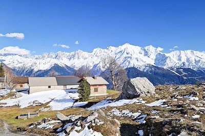 Hameau de Varan enneigé - Haute-Savoie - France