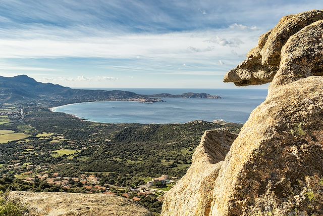 Voyage À Travers la Corse en train : De Corte à Calvi