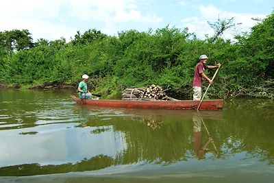 Sur la rivère Petexbatun - Guatemala