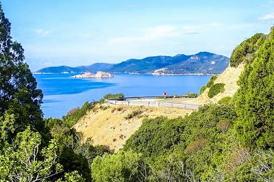 Route sur la côte du littoral sud - Sardaigne - Italie