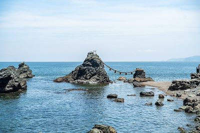 Meoto Iwa (Les rochers mariés) - Ise - Préfecture de Mie - Japon