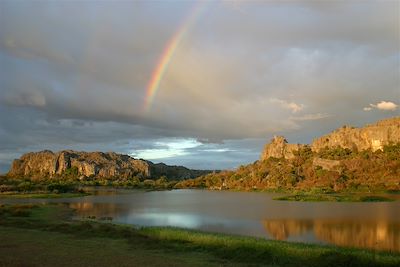 Le fleuve Mahavavy près du Iharana Bush Camp - Madagascar