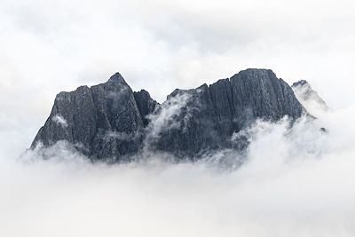 Mer de nuage sur l’île de Senja, Lofoten - Norvège