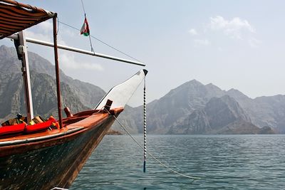 Telegraph Island - Oman