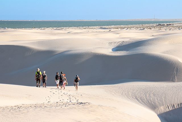 Voyage Oman, des dunes d'or aux dunes blanches