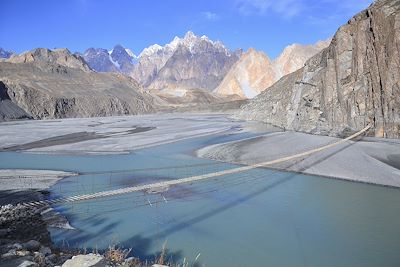 Pont suspendu de Hussaini - Passu - Pakistan