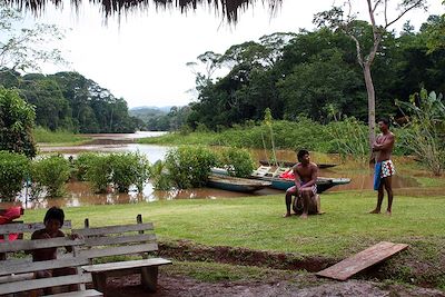 Emberas - Rio Chagres - Panama