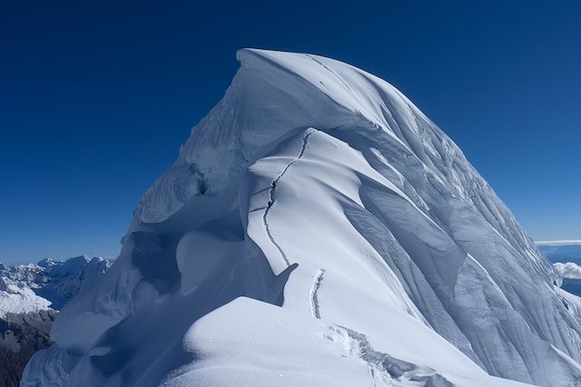 Voyage Alpamayo (5947m) et Chopicalqui (6354m)