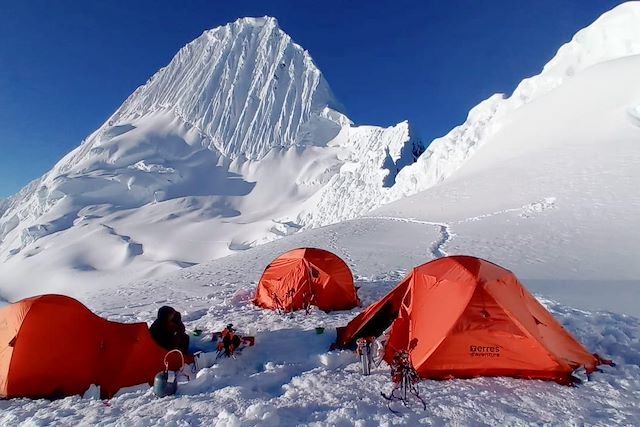 Voyage Alpamayo (5947m) et Chopicalqui (6354m)