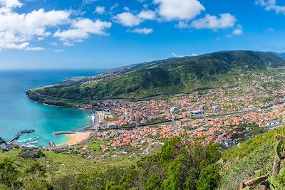 Vue sur la baie de Machico - Madère - Portugal