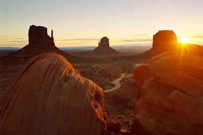  Monument Valley  