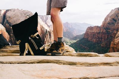 Pause lors d'une randonnée dans le Zion national park 