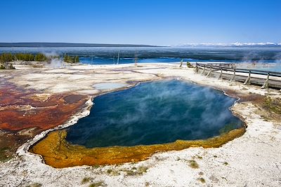 Abyss Pool - West Thumb Geyser Basin - Yellowstone National Park - Wyoming - Etats-Unis