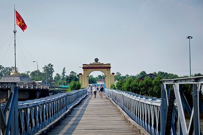 DMZ, zone démilitarisée - Pont Hien Luong - Vietnam