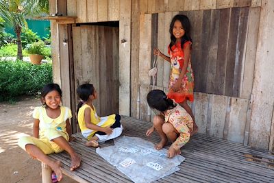 Jeunes filles du Mékong - Cambodge